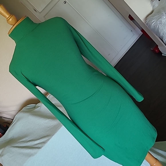 SHEIN Dress/ size M/ color green - Picture 4 of 5